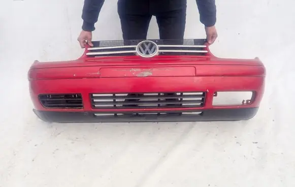Volkswagen Golf IV Front bumper