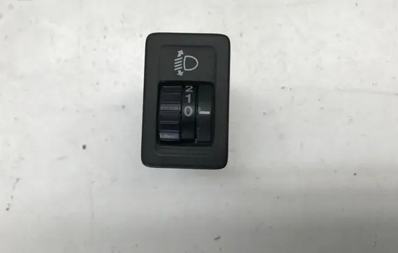 Opel Agila B Headlight level height control switch