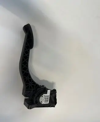 Peugeot 3008 II Accelerator throttle pedal 86ET34
