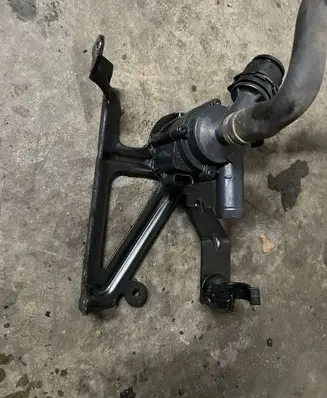 BMW 1 F20 F21 Electric auxiliary coolant/water pump 18818211
