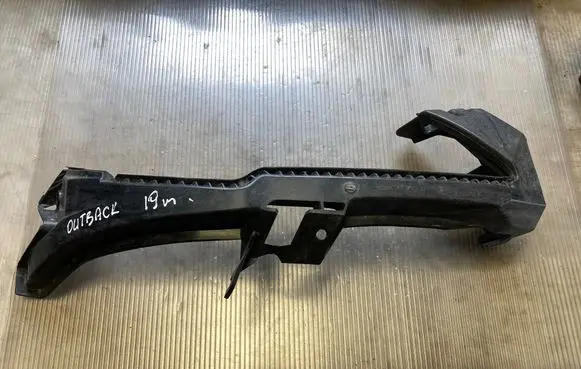 Subaru Outback (BS) Headlight/headlamp mounting bracket 