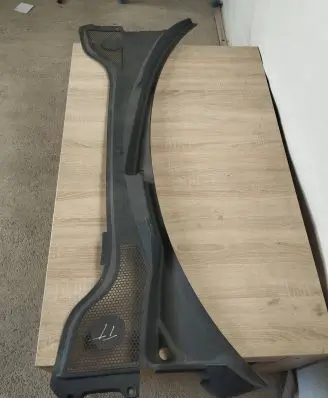 Audi TT TTS Mk2 Wiper trim 8J1819401