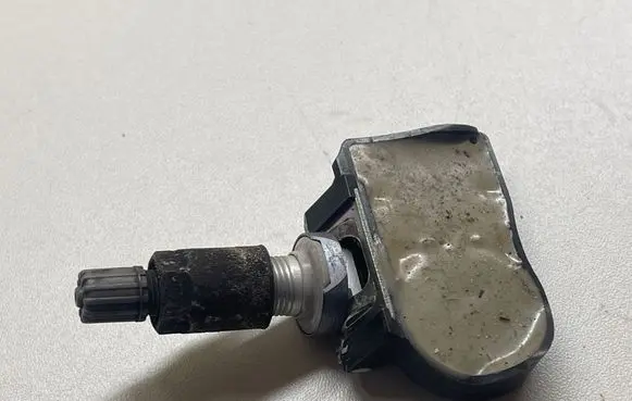 Land Rover Discovery Sport Tire pressure sensor FW931A159AA S180052028B