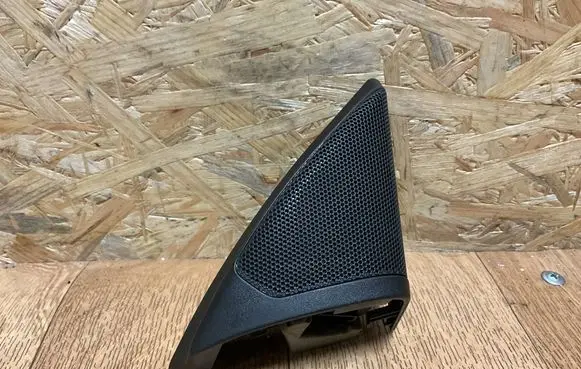 Opel Insignia A Front door high frequency speaker 13221965