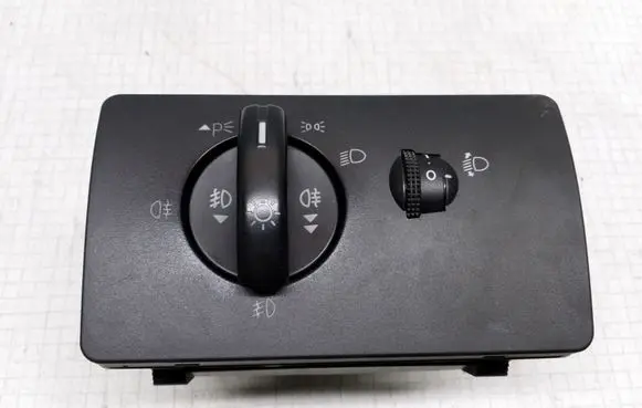 Ford Mondeo Mk III Light switch 1S7T13A024BC