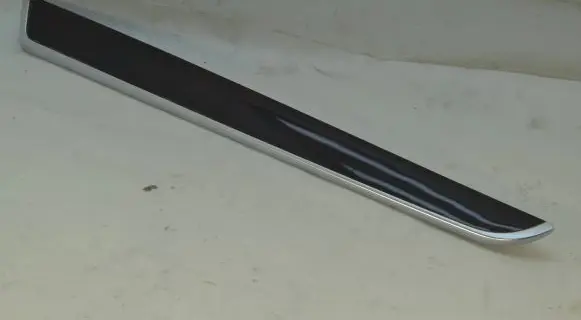 Audi A6 S6 C6 4F Front door trim bar 4F0867410B 4F0867110C