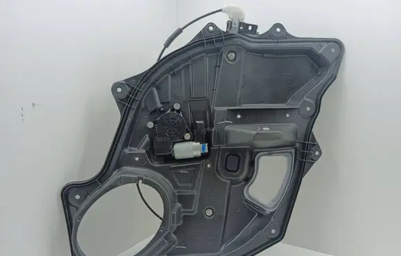 Mazda CX-7 Rear window lifting mechanism without motor EG217297X K4057