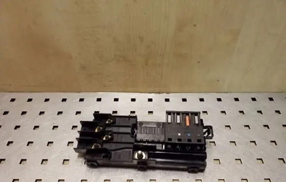 Mercedes-Benz E W211 Fuse module 2115452301