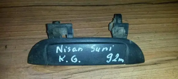Nissan Sunny Front door exterior handle Nenustatyta