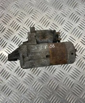 Suzuki Grand Vitara I Starter motor M000T85681 0720 3110077E2