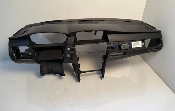 BMW 5 E60 E61 Dashboard 6976431