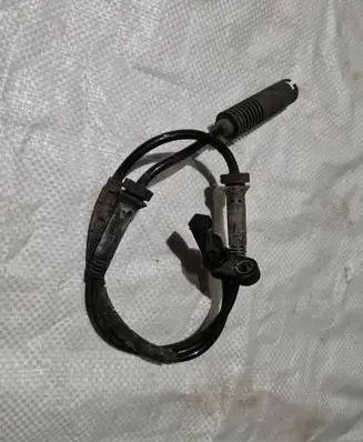 BMW 3 E90 E91 ABS brake wheel speed sensor 6762465
