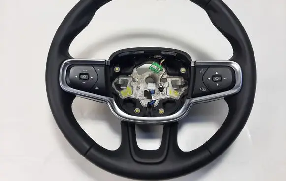 Volvo XC40 Steering wheel P32366941 34371819B