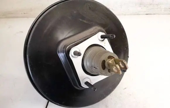Volvo S40 Brake booster 4n512b195al