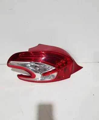Peugeot 208 Rear/tail lights 9672628280