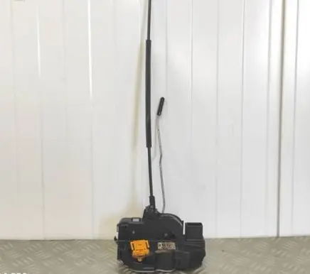 Opel Insignia A Rear door lock 13579557 TWOJEAUTOWYSZKOW 882182990