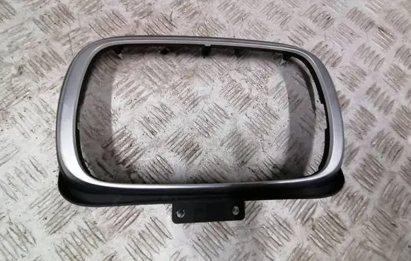 Fiat 500X Radio/GPS head unit trim 735577224 B985 STP10490