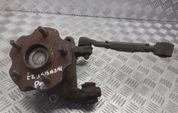 Toyota Avensis T270 Rear wheel hub spindle/knuckle 
