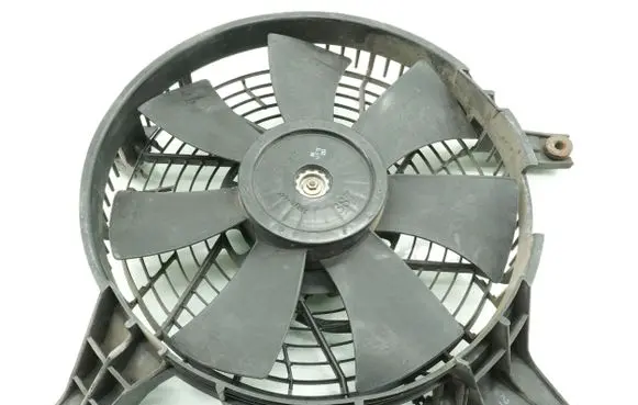 Mitsubishi Pajero Electric radiator cooling fan