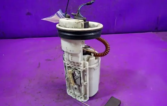 Volkswagen Polo IV 9N3 In-tank fuel pump