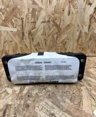 Volkswagen Golf VII Passenger airbag 8V0880204E