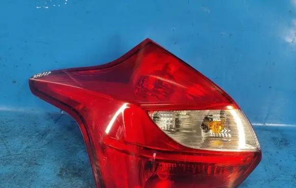 Ford Focus Boot/trunk interior light DM5Z13405C