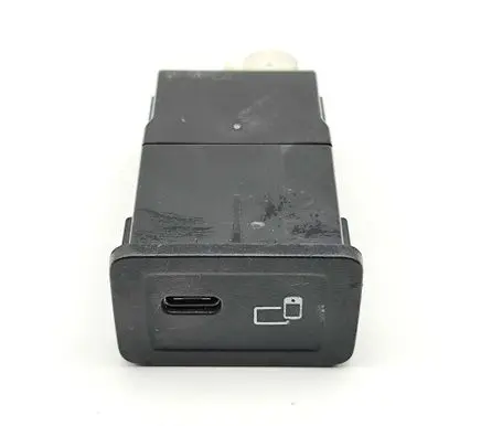 Mercedes-Benz GLB X247 USB socket connector A2478203802
