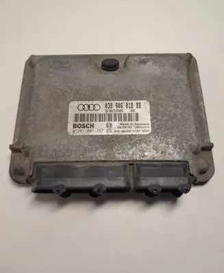 Audi A3 S3 8L Engine control unit/module 038906018BB 28SA3439 001751