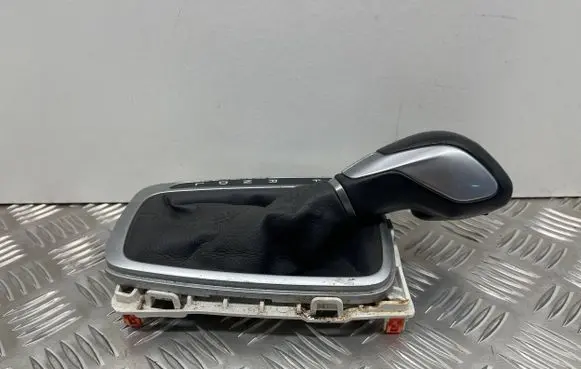Ford Fusion II Gear lever shifter trim leather/knob 