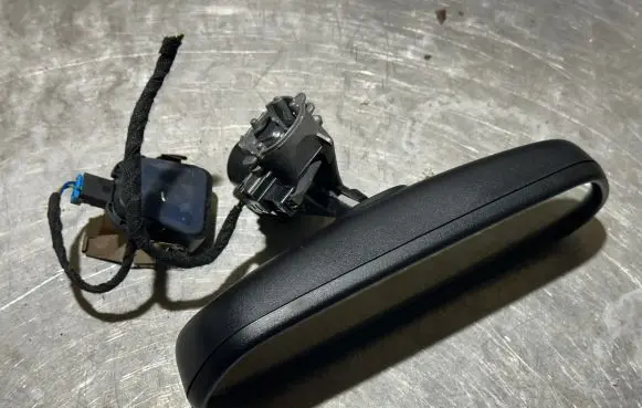 Peugeot 508 Rear view mirror (interior) 96758892XT