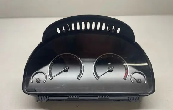 BMW 6 F12 F13 Speedometer (instrument cluster) 9220802 62109220802 0263685164