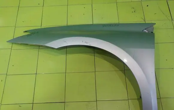 Renault Laguna III Fender PRZOD LEWY