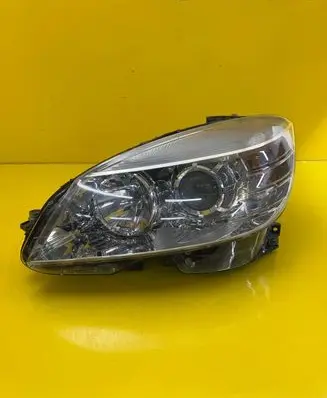 Mercedes-Benz C W204 Headlight/headlamp A2048208361