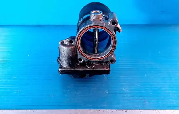 Volkswagen Crafter Throttle valve 03L128063S A2C32356700