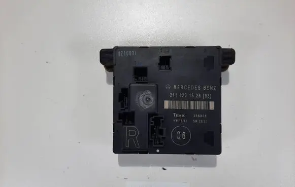 Mercedes-Benz E W211 Door control unit/module 2118201626