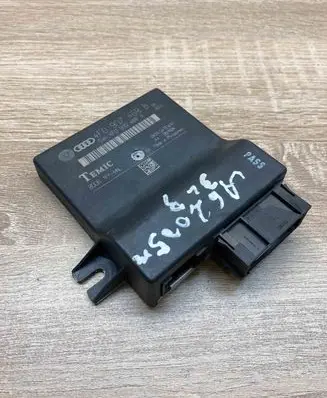 Audi A6 S6 C6 4F Gateway control module 4F0907468B 4F0910468A
