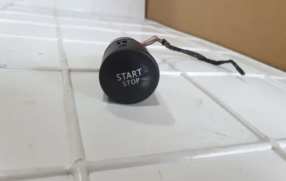Renault Scenic II - Grand scenic II Engine start stop button switch 107959A