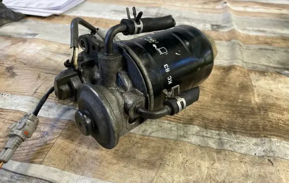 Toyota Avensis T250 Fuel filter 