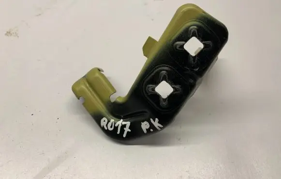BMW M4 F82 F83 Fender mounting bracket 7255821