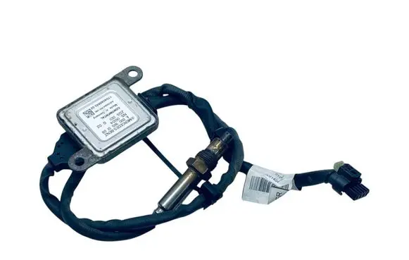 Mercedes-Benz C W205 Lambda probe sensor A0009050108 A2054400106