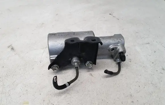 Toyota Prius (XW30) Master brake cylinder 4727047030