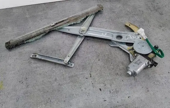 Suzuki Ignis Front door window regulator with motor 