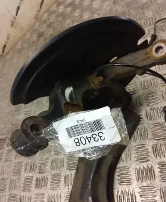 Nissan Juke II F16 Front wheel hub