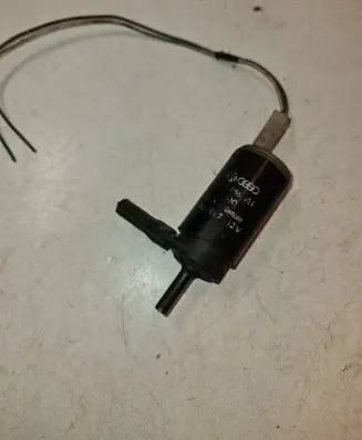 Windscreen/windshield washer pump