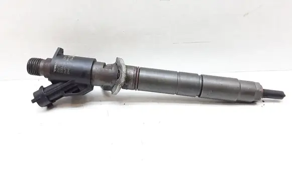 Volvo V70 Fuel injector 31272690