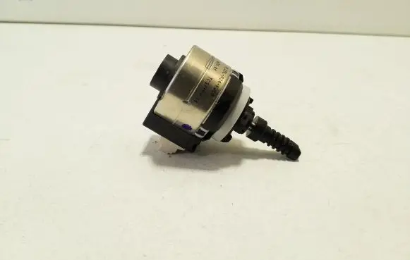 Headlight level adjustment motor