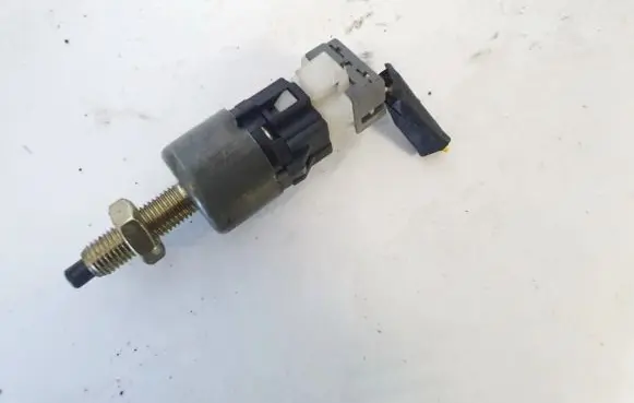KIA Carnival Brake pedal sensor switch