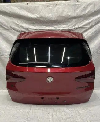 Alfa Romeo Stelvio Tailgate/trunk/boot lid