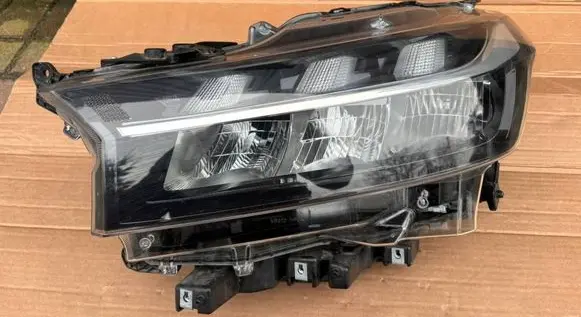 Suzuki SX4 S-Cross Headlight/headlamp QF30YAA 00111 6429L