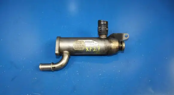 Jaguar XF X250 EGR valve cooler 4R8Q9Y493AN